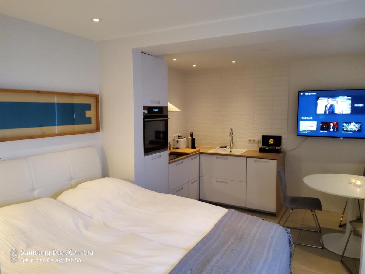 אקורירי Centrum Apartment מראה חיצוני תמונה